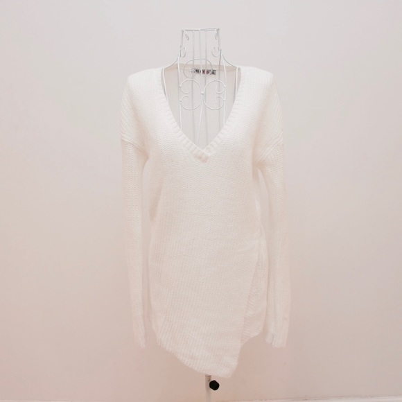 JustFab Sweater - Picture 5 of 7